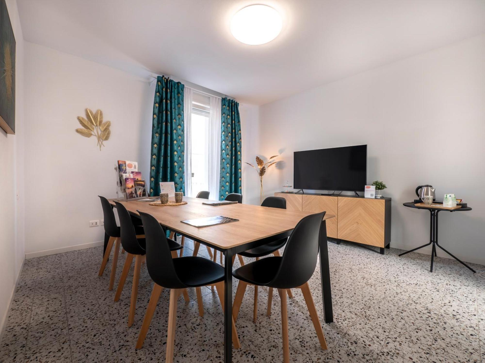 Zuara9Room Римини Экстерьер фото