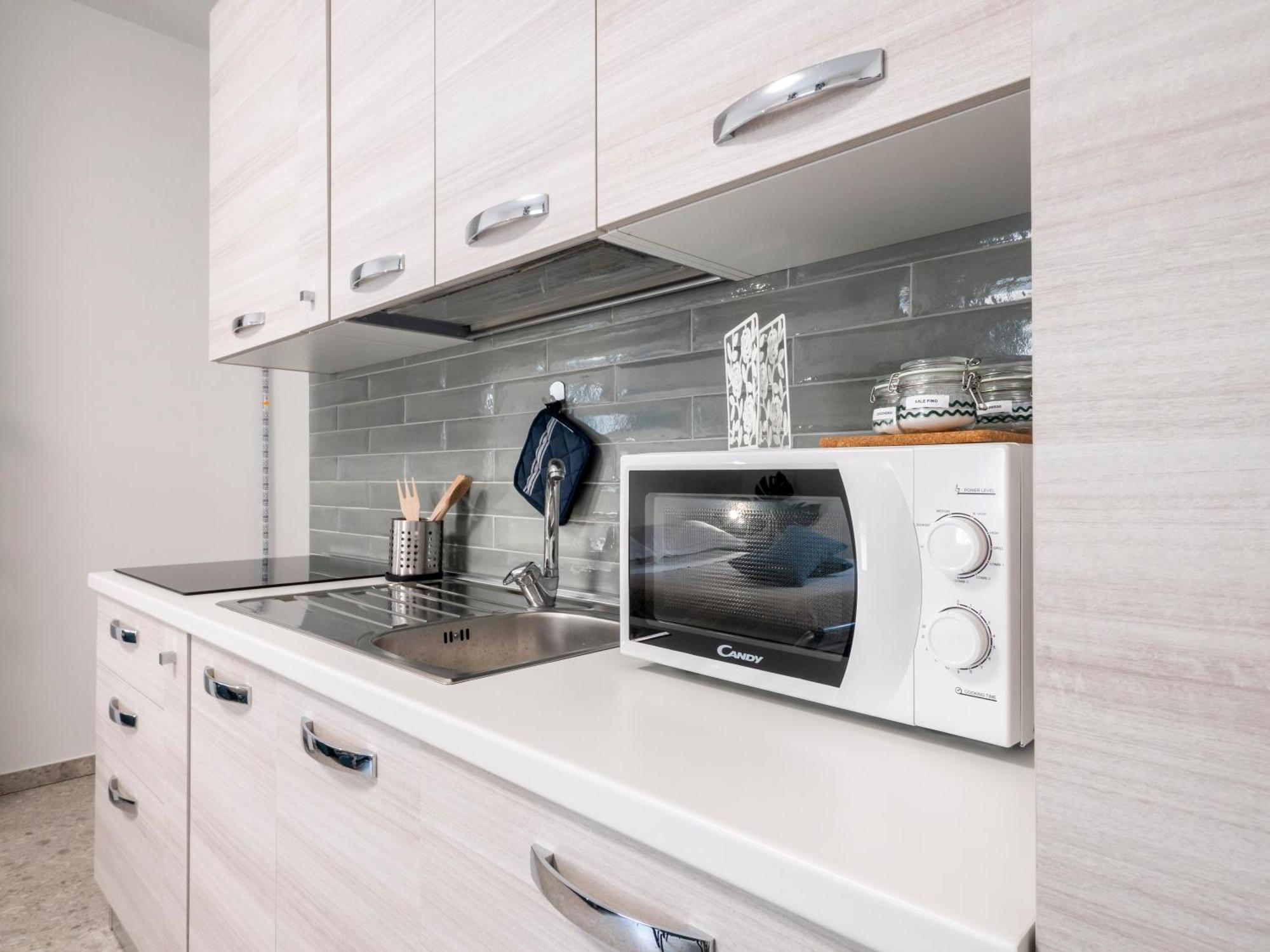 Zuara9Room Римини Экстерьер фото