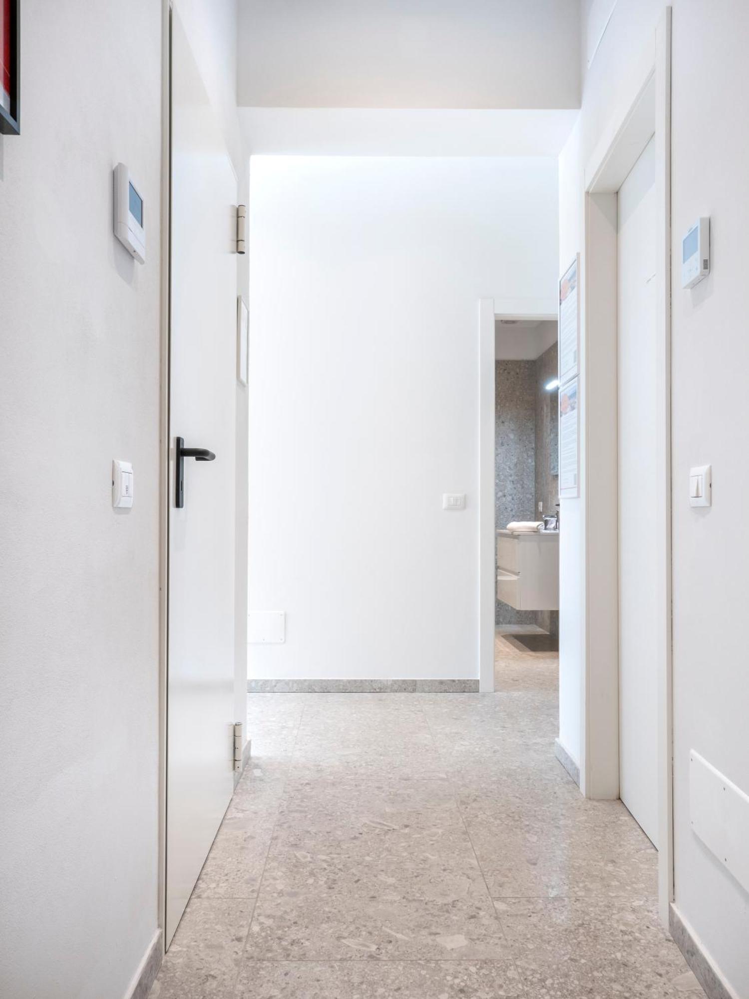 Zuara9Room Римини Экстерьер фото