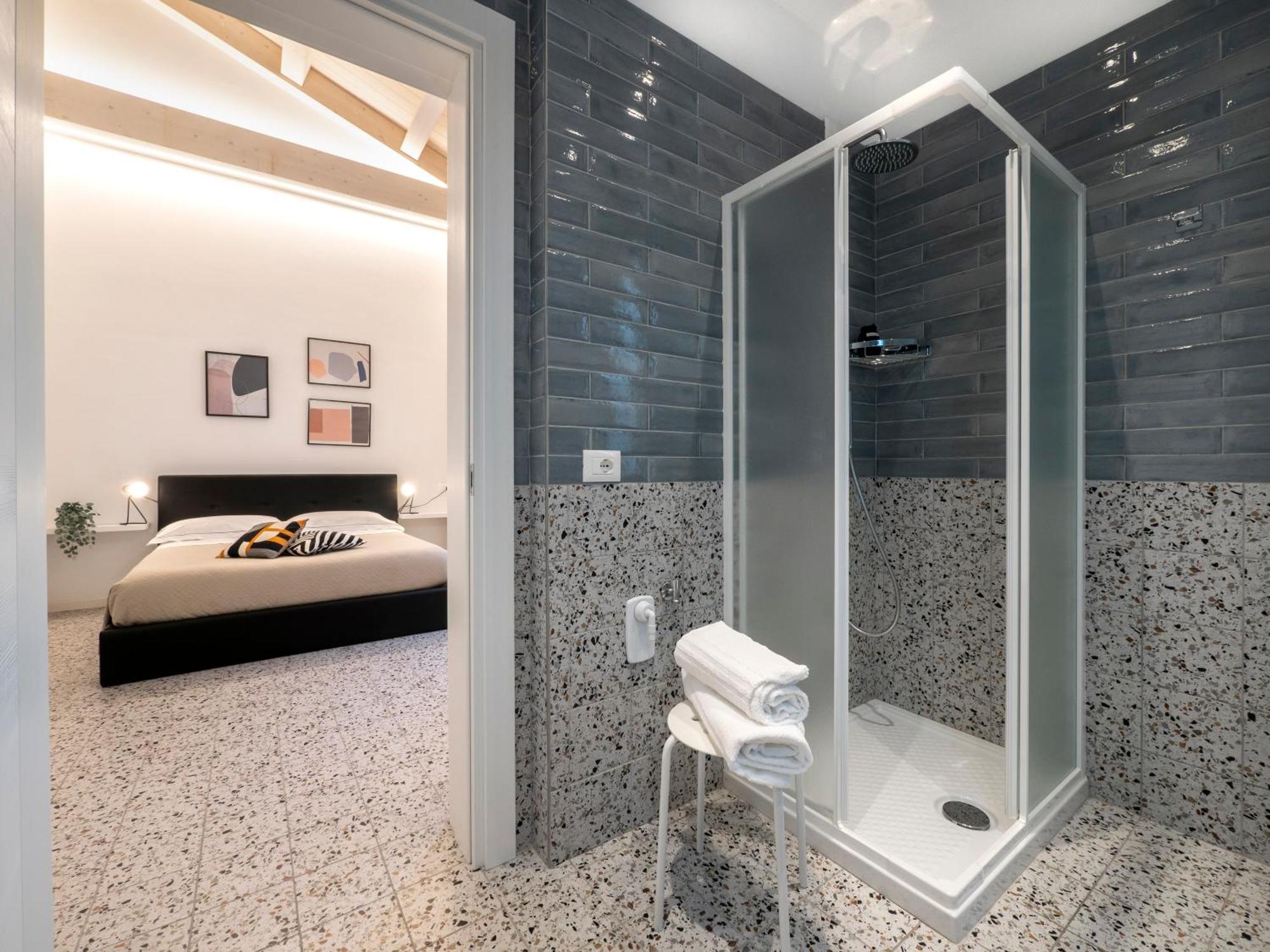 Zuara9Room Римини Экстерьер фото